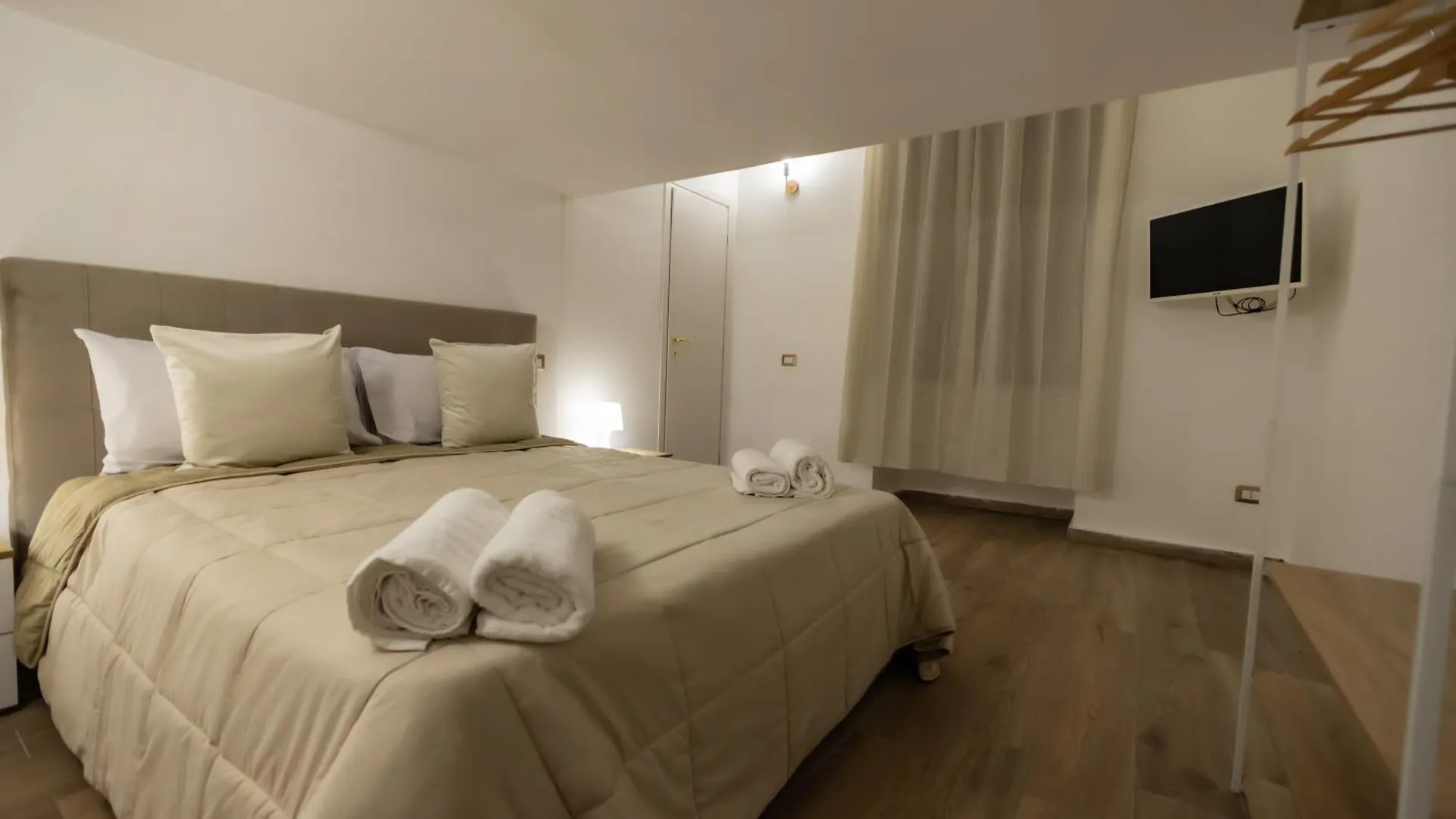 Re-Fra Home Naples Holiday home