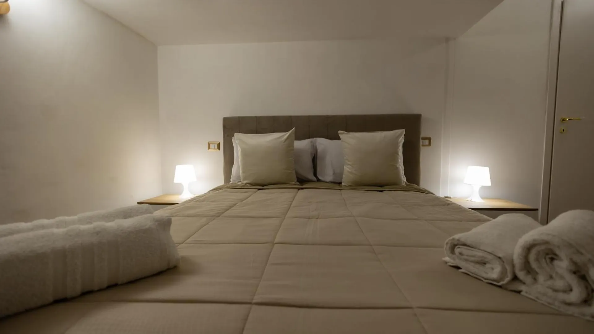 Holiday home Re-Fra Home Naples Italy