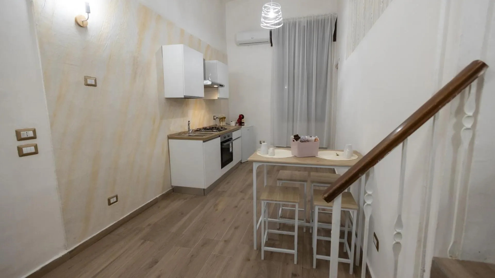 Re-Fra Home Naples Holiday home